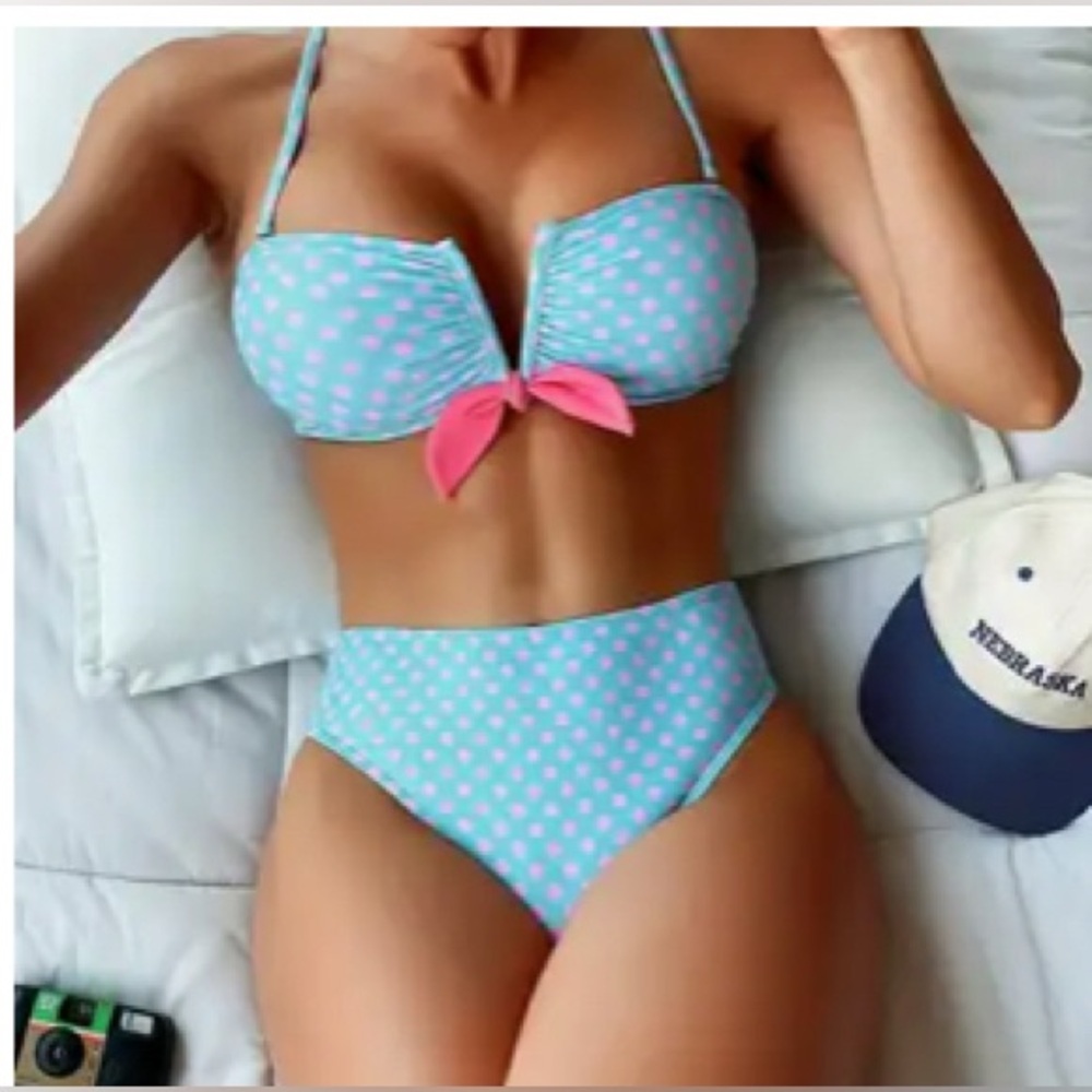 🩵Vintage look Blue and Pink Polka Dot Bikini New size M